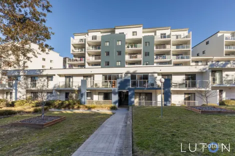 Property photo of 32C/21 Beissel Street Belconnen ACT 2617