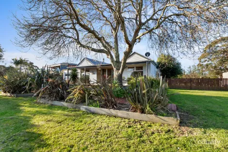 Property photo of 105 Lake Bunga Beach Road Lake Bunga VIC 3909