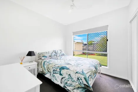 Property photo of 11 Seaway Parade Toogoom QLD 4655