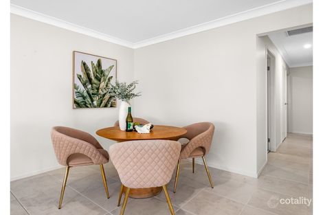 Property photo of 1/4 Caputar Way Lochinvar NSW 2321