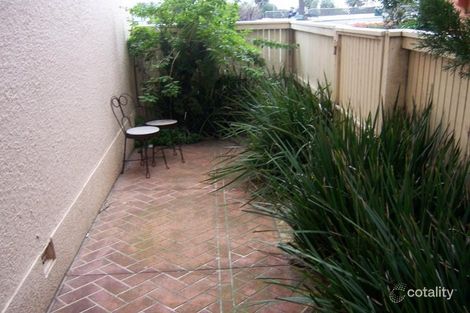 Property photo of 1/23A Esplanade St Kilda VIC 3182