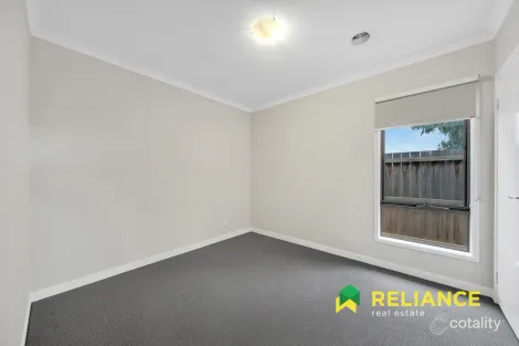 Property photo of 66 Goldeneye Circuit Werribee VIC 3030