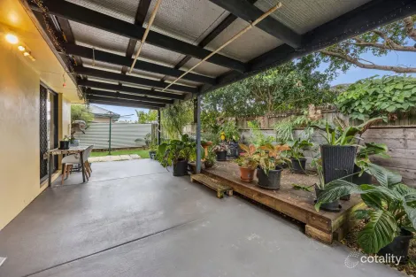 Property photo of 10 Windermere Way Sippy Downs QLD 4556
