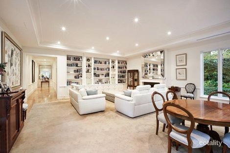 Property photo of 1/37 Wallace Avenue Toorak VIC 3142