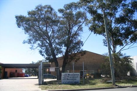 27a Coombes Dr, Penrith, NSW 2750