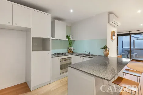 Property photo of 16/97-101 Cruikshank Street Port Melbourne VIC 3207