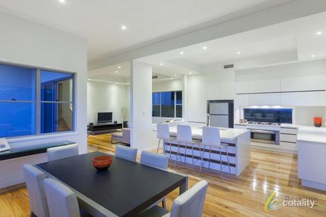 55 Disraeli St, Indooroopilly, QLD 4068