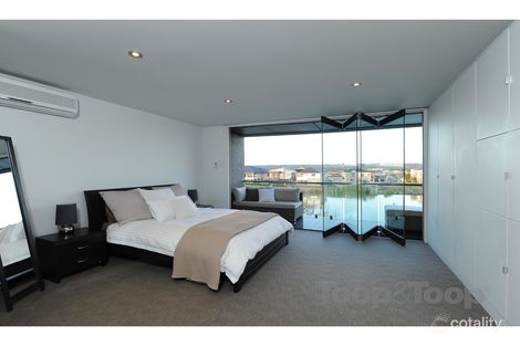 Property photo of 15 Santorini Walk Mawson Lakes SA 5095
