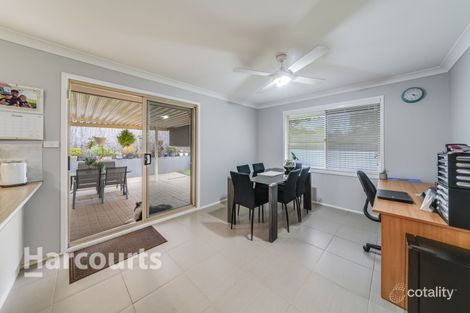 Property photo of 9 Lakeside Street Currans Hill NSW 2567