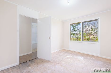 Property photo of 28 Ulverstone Street Lyons ACT 2606