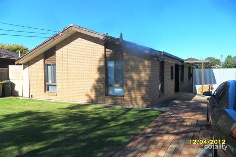 11 Valencia Ct, Kings Park, VIC 3021