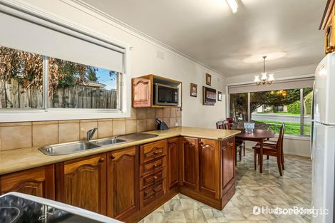 Property photo of 17 Wetherby Road Doncaster VIC 3108