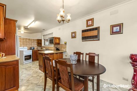 Property photo of 17 Wetherby Road Doncaster VIC 3108