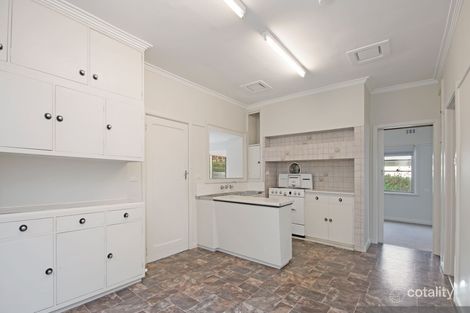 Property photo of 12 Gladhall Avenue Thornbury VIC 3071