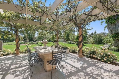 Property photo of 16 Leconfield Drive Bombira NSW 2850