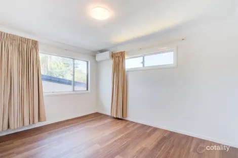 Property photo of 23 Benaud Street Macgregor QLD 4109