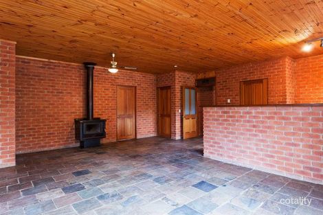 Property photo of 10 Glenelg Drive Maiden Gully VIC 3551