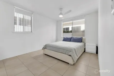 Property photo of 5/2589 Gold Coast Highway Mermaid Beach QLD 4218