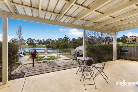 Property photo of 37 Lakeside Drive Wallan VIC 3756