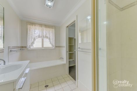 Property photo of 16 Tasman Place Westdale NSW 2340