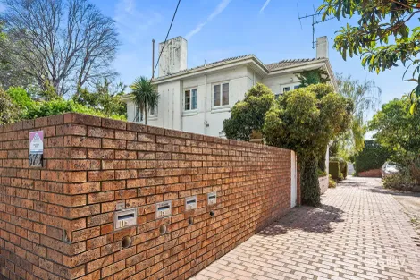 Property photo of 3/573 Toorak Road Toorak VIC 3142