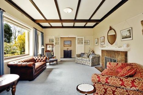 Property photo of 4 Palm Grove Deepdene VIC 3103