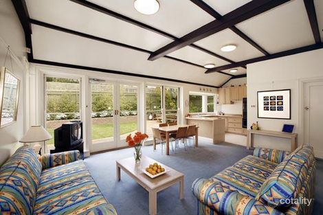 Property photo of 4 Palm Grove Deepdene VIC 3103