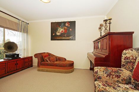 Property photo of 12 Leichardt Crescent Reservoir VIC 3073