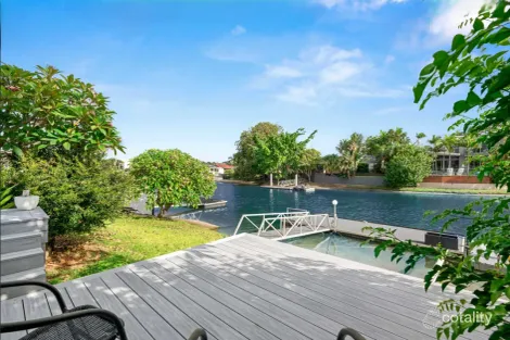 Property photo of 32 Saywell Street Bundall QLD 4217
