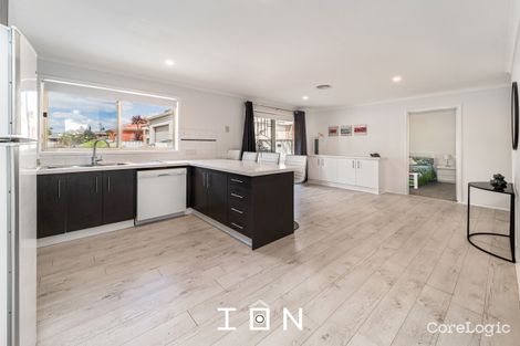 Property photo of 8 Poppy Place Carrum Downs VIC 3201
