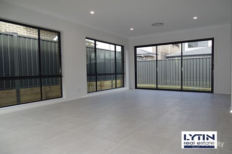 Property photo of 18 Dhaya Street Grantham Farm NSW 2765