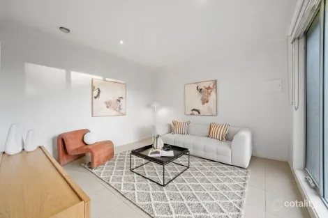 Property photo of 1/10 Tekapo Crescent Taylors Lakes VIC 3038