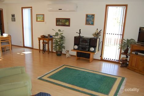 Property photo of 6A Cochrane Avenue Canton Beach NSW 2263