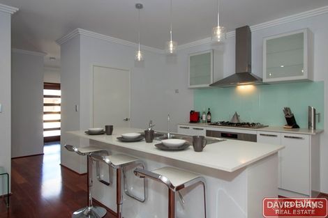 Property photo of 54 Midsummer Avenue Jindalee WA 6036