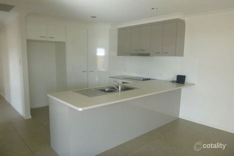 Property photo of 2/20 Ellem Drive Chinchilla QLD 4413