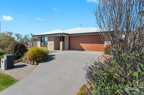 30 Ena St, Cotswold Hills, QLD 4350