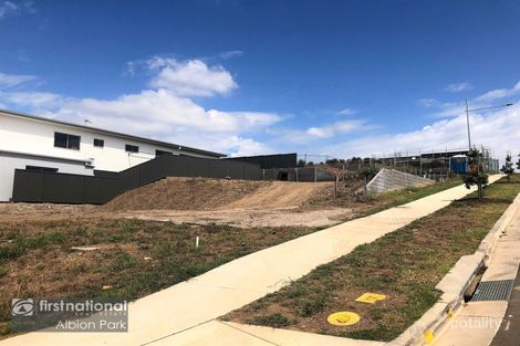 Property photo of 7 Sylvia Drive Calderwood NSW 2527