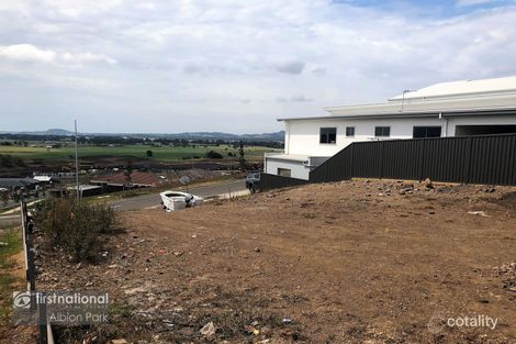 Property photo of 7 Sylvia Drive Calderwood NSW 2527