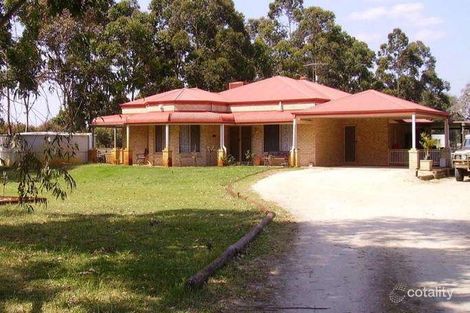 5 Lorenz Way, Oakford, WA 6121