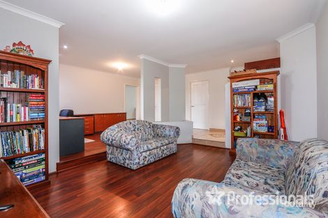 Property photo of 9 Feathertop Rise Alexander Heights WA 6064