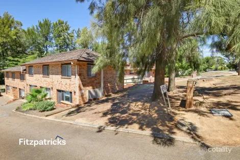 1/121 Lake Albert Rd, Kooringal, NSW 2650