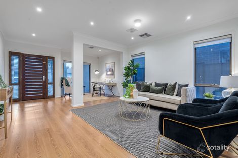 Property photo of 5 Admiration Drive Craigieburn VIC 3064