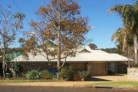 2 Agnes St, Centenary Heights, QLD 4350