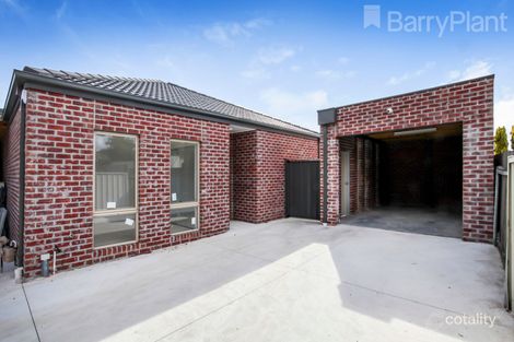 2/4 Cobrey St, Sunshine, VIC 3020