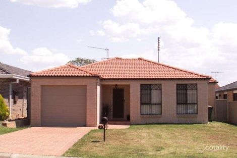 6 Mundarda Pl, St Helens Park, NSW 2560