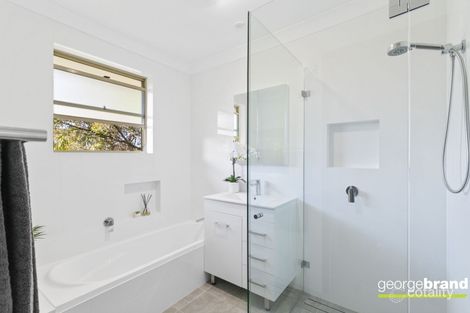 Property photo of 19 Howard Avenue Green Point NSW 2251