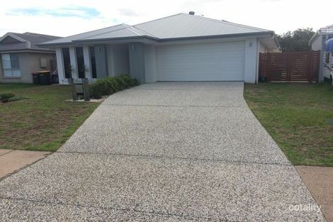 Property photo of 13 Lakeside Crescent Ningi QLD 4511