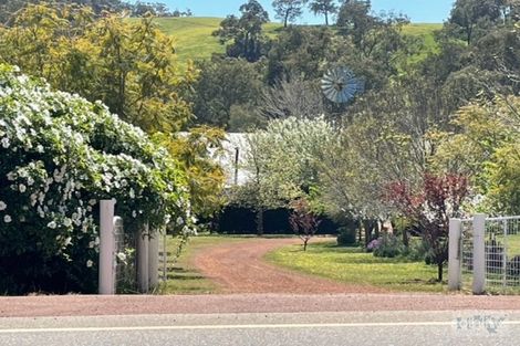 955 Chittering Rd, Bullsbrook, WA 6084