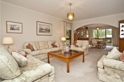 Property photo of 11 Rythdale Court Glen Waverley VIC 3150