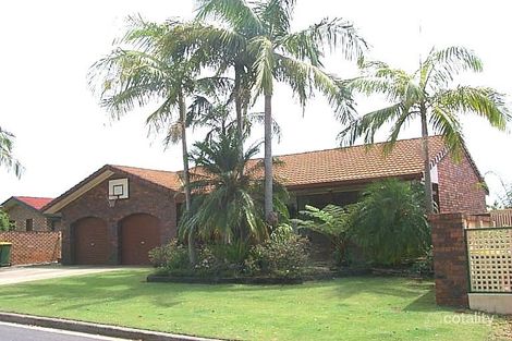 9 Lutana Ave, Miami, QLD 4220